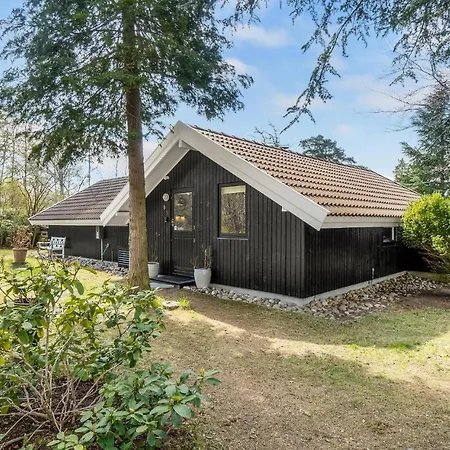 Nyaraló 3 Bedroom Stunning In Hornbæk