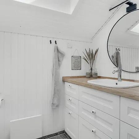 Nyaraló 3 Bedroom Stunning In *