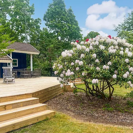 3 Bedroom Stunning In Casa vacanze Hornbæk